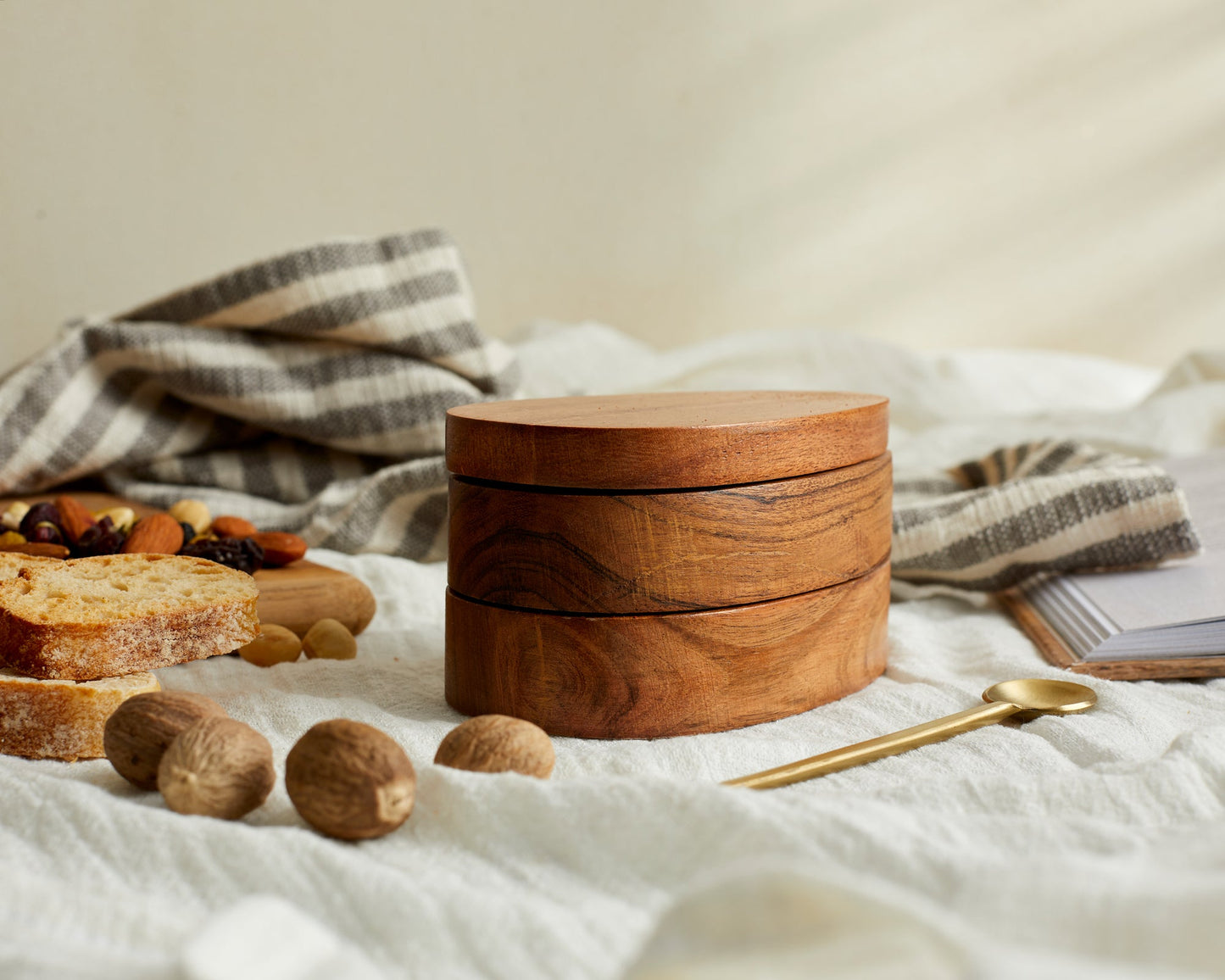 Maé Acacia Wood Salt & Pepper Seasoning Pot Double Compartment