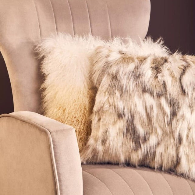 Cushions, Throws & Rugs