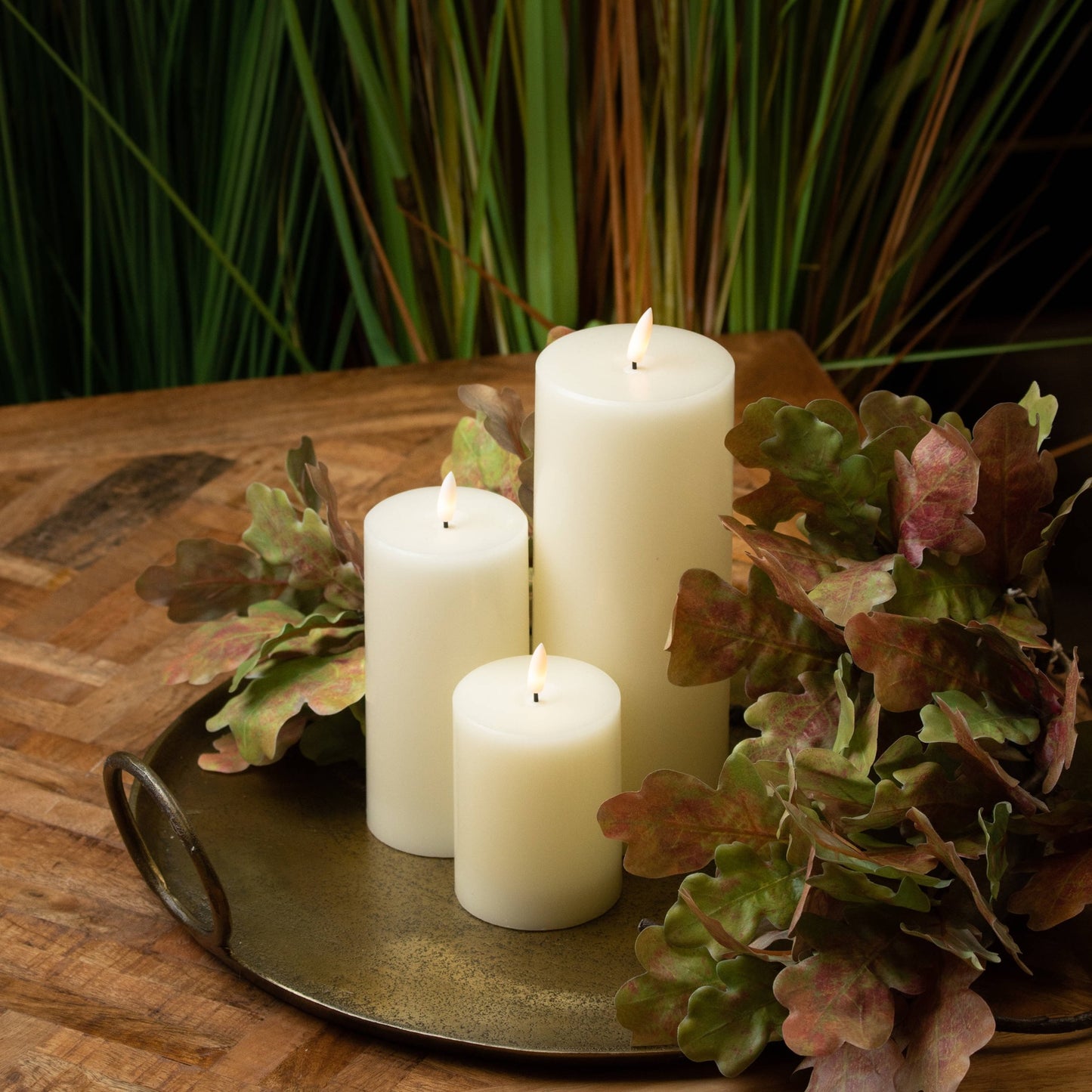 Luxe Collection Natural Glow 3.5 x 9 LED Cream Candle image 3