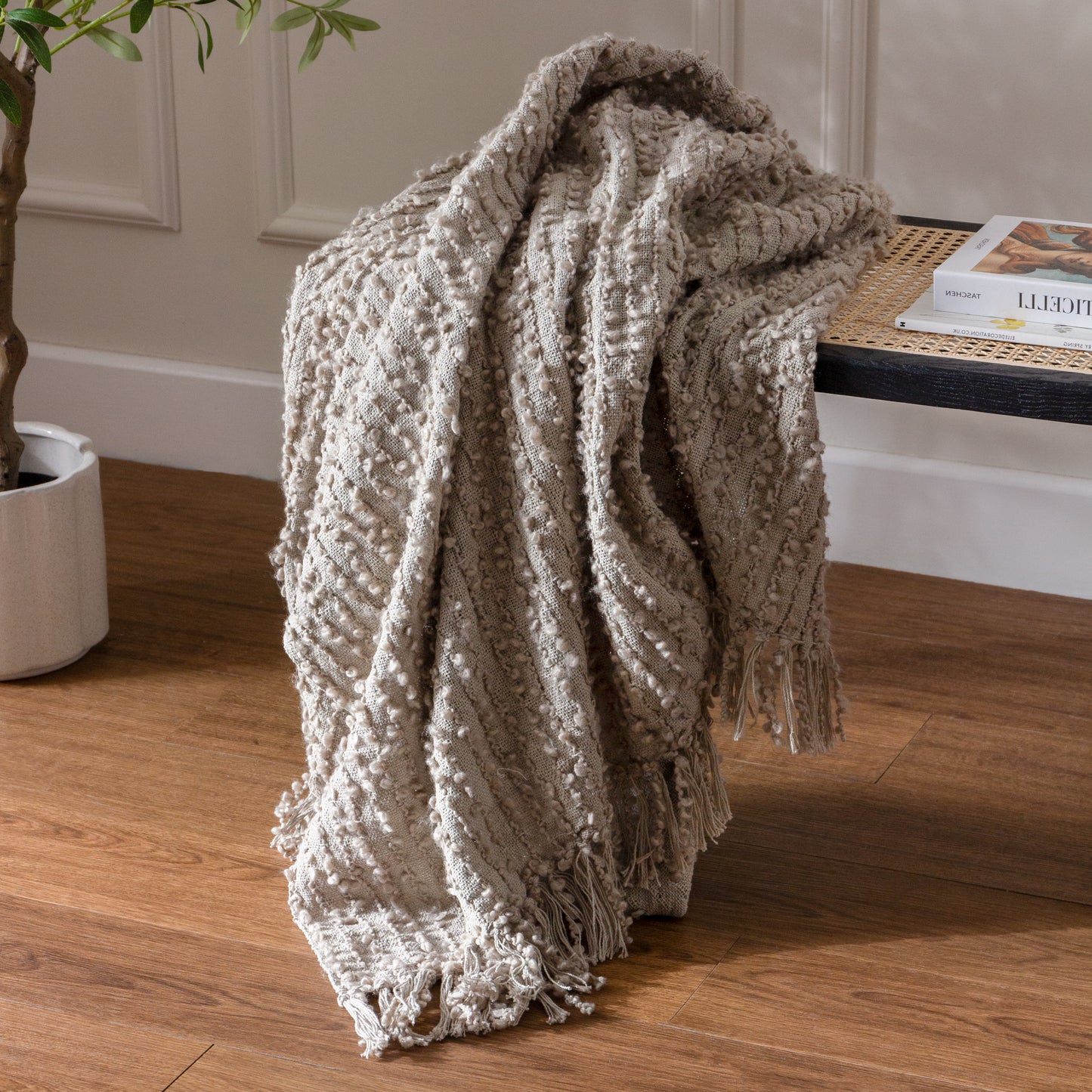 Arvo Woven Tasselled Throw - Feather Grey
