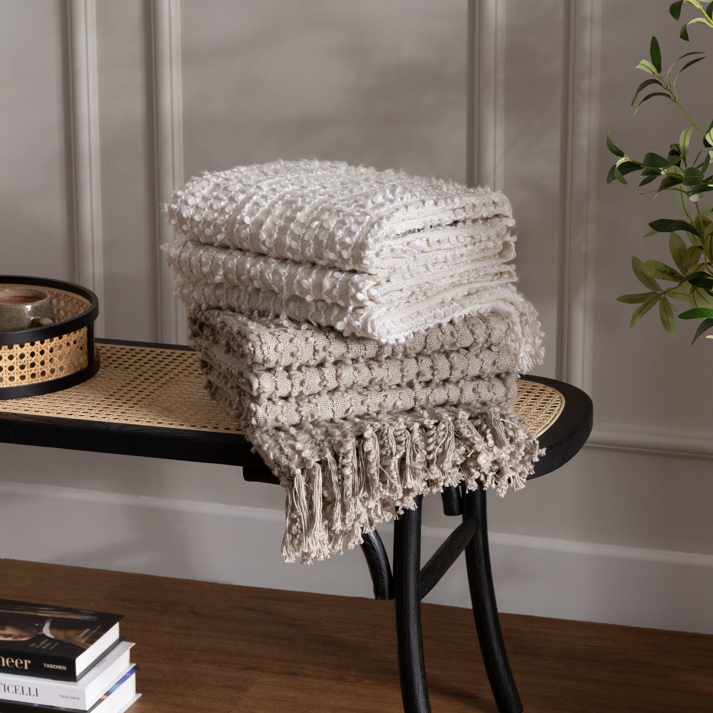 Arvo Woven Tasselled Throw - Feather Grey