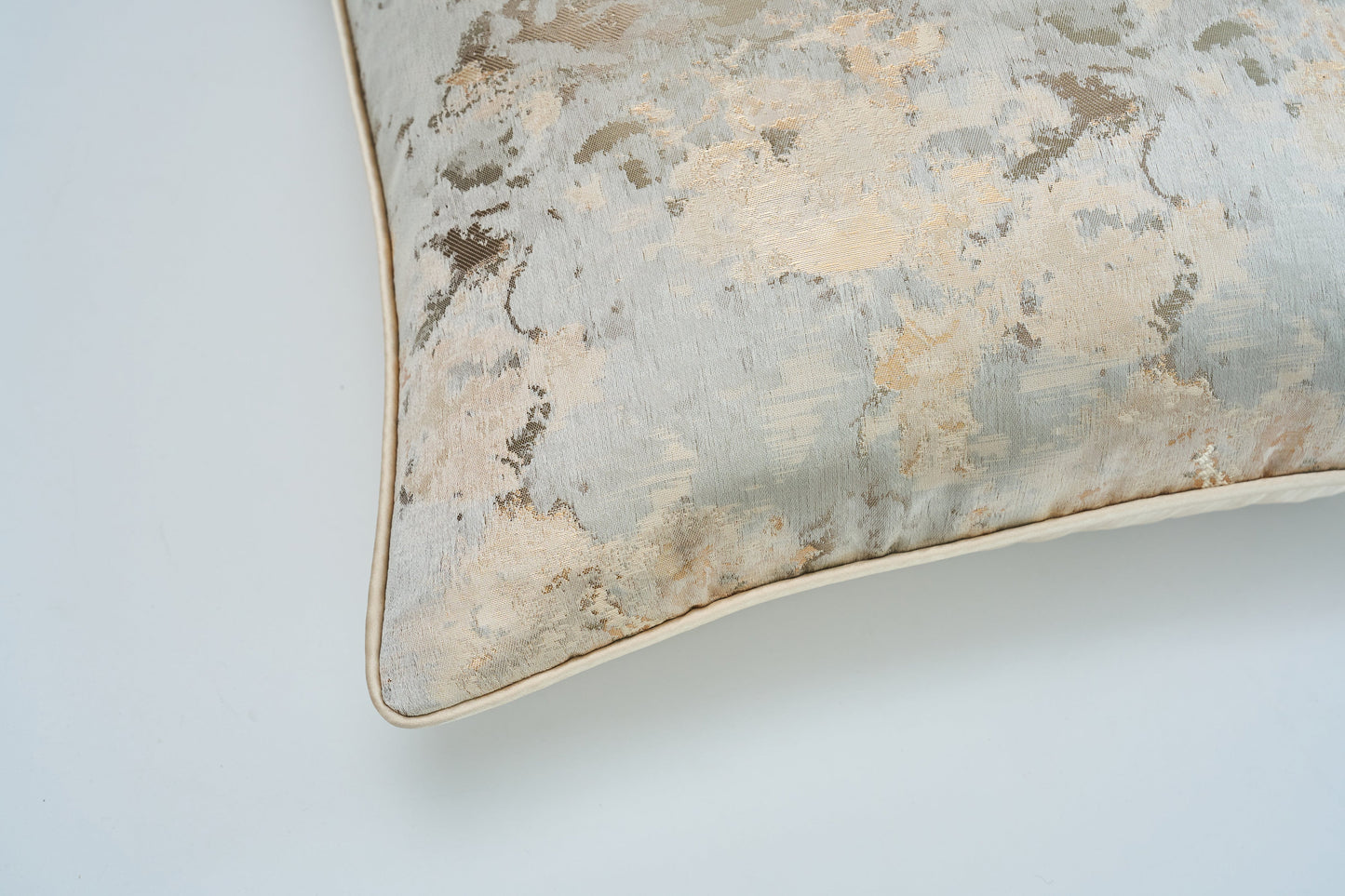Luxury Gold Jacquard Silk Cushion Cover with Metallic Texture - 45x45 cm