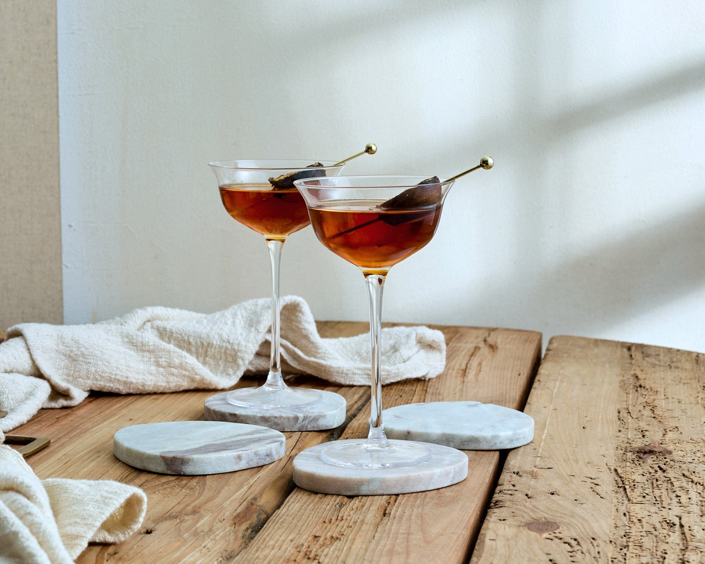 Amie Natural Polished White/Grey Marble Coasters