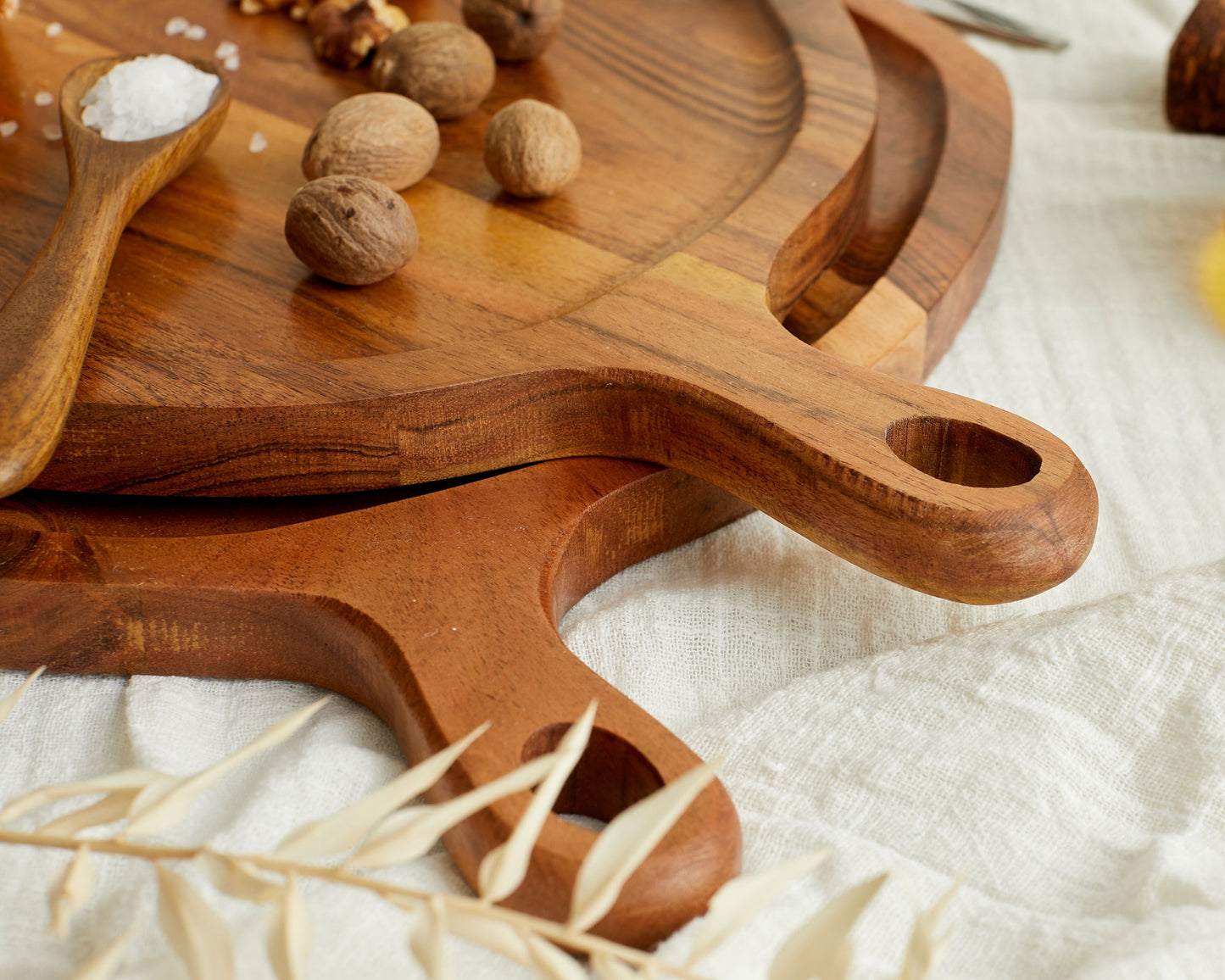 Alma Natural Acacia Wood Round Serving Board Set