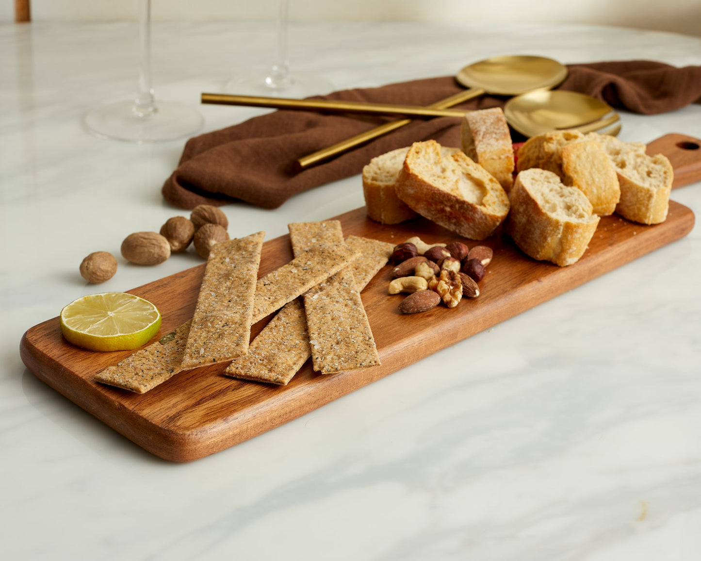 Malli Acacia Wood Serving Board with Handle 48cm