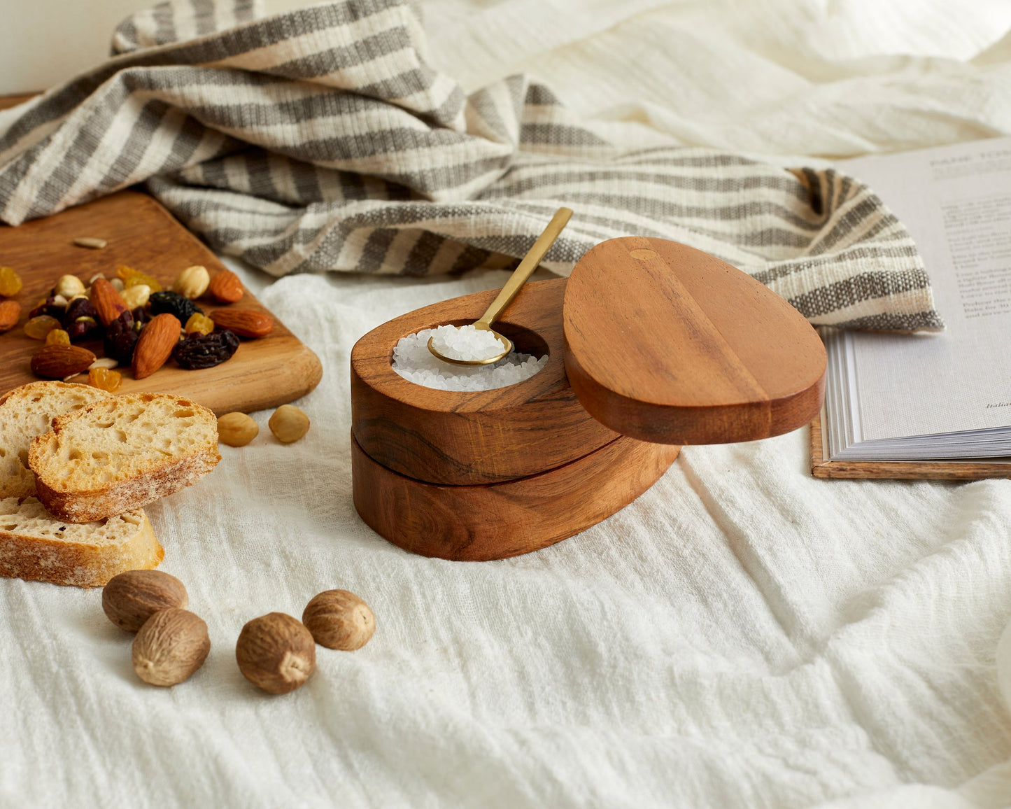 MaÃ© Acacia Wood Salt & Pepper Seasoning Pot Double Compartment