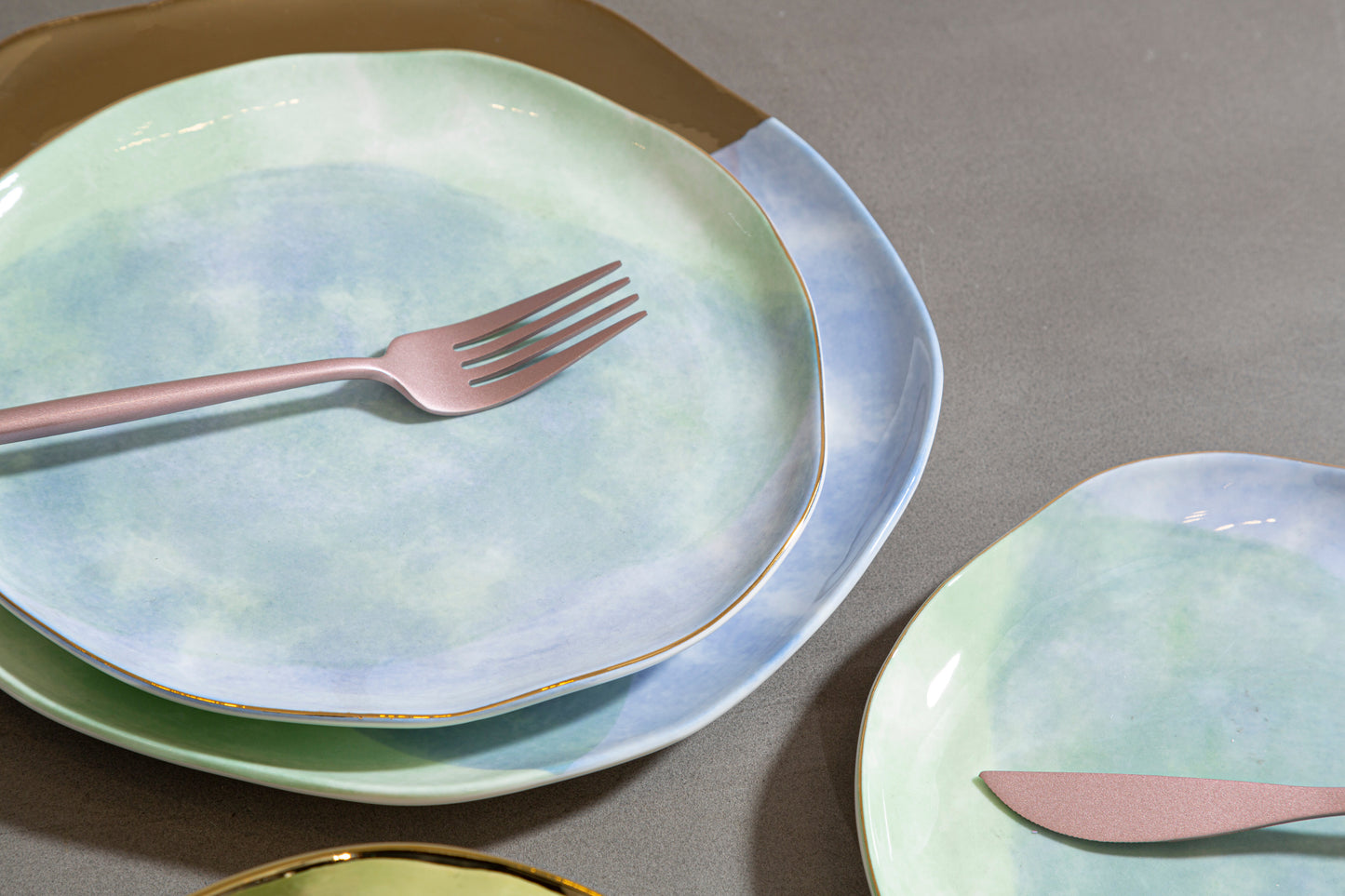 Avie 16 Pc Matte Pink Finish Cutlery Set image 2