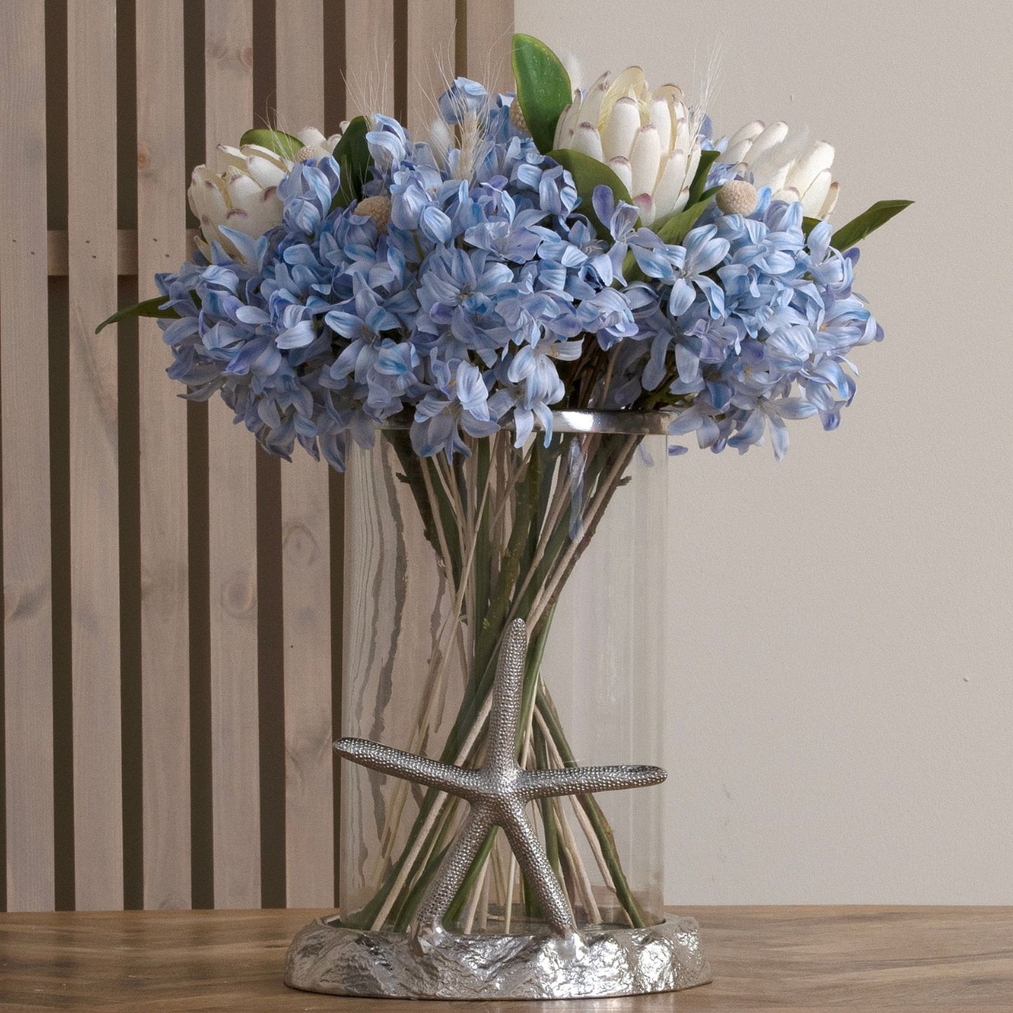 Light Blue Large Headed Agapanthus image 2